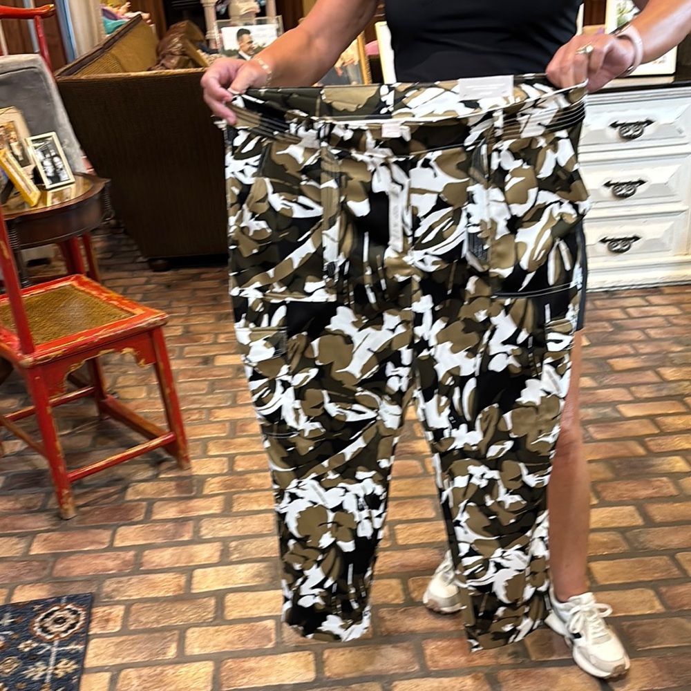 Chico floral pants